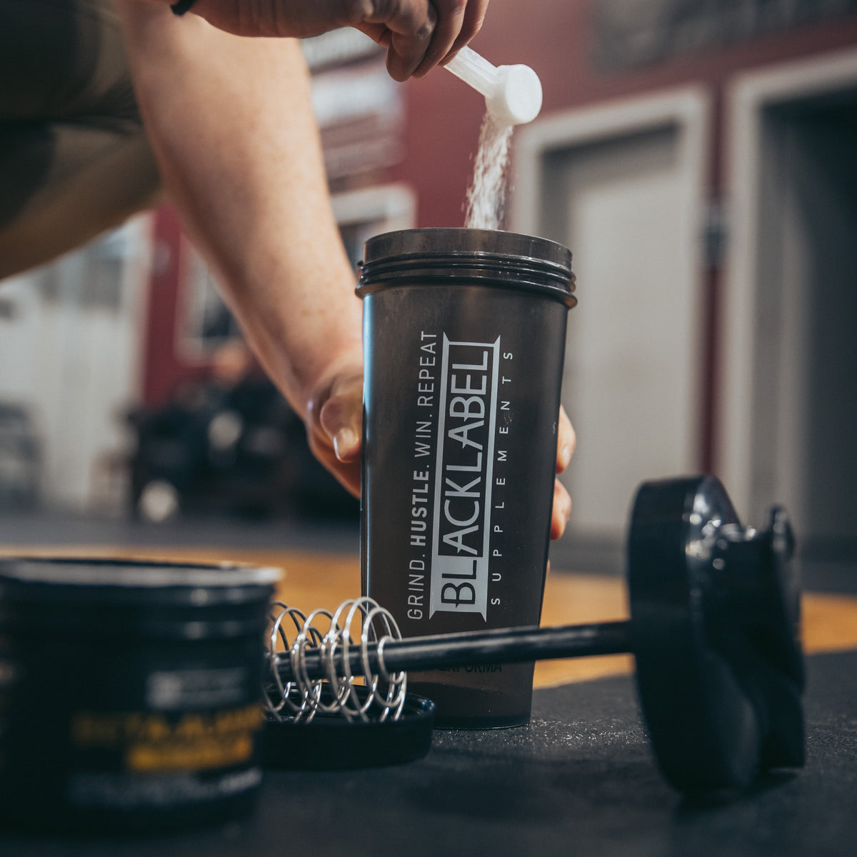 28 oz Protein Shaker Bottle